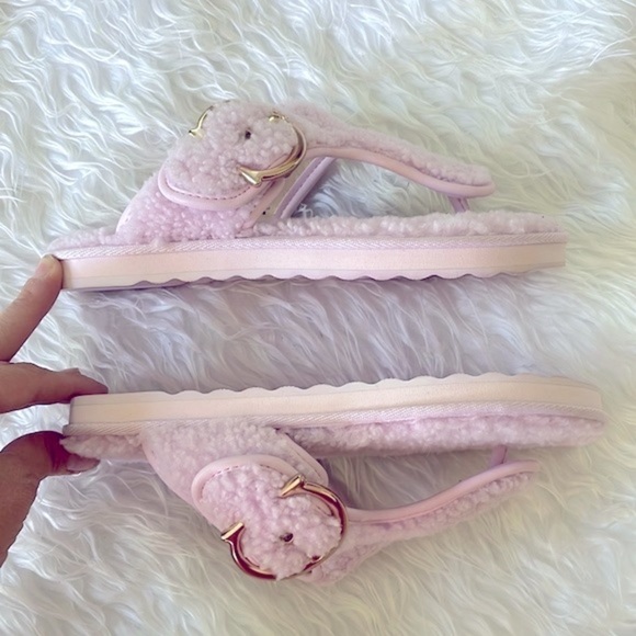 Brand New Coach Pink Shearling Hollie Flip Flop Sandal Plush Buckle Slides - Picture 13 of 16